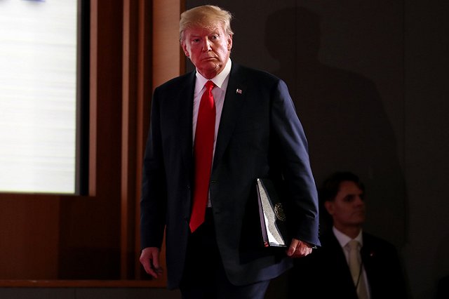 Трамп решился на торговую войну с Китаем