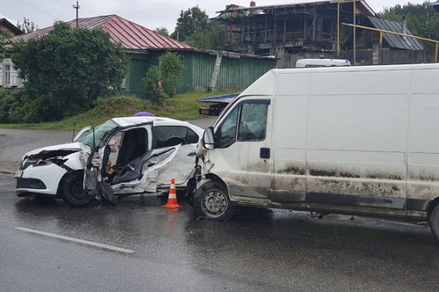 В ГИБДД рассказали о состоянии трех пострадавших в массовом ДТП