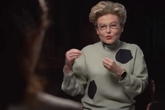 Малышева объяснила, почему ее сыновья живут за рубежом