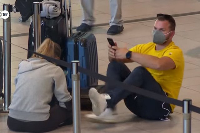 Пассажиров вывозного рейса из ЮАР поместили в обсерватор на 14 суток