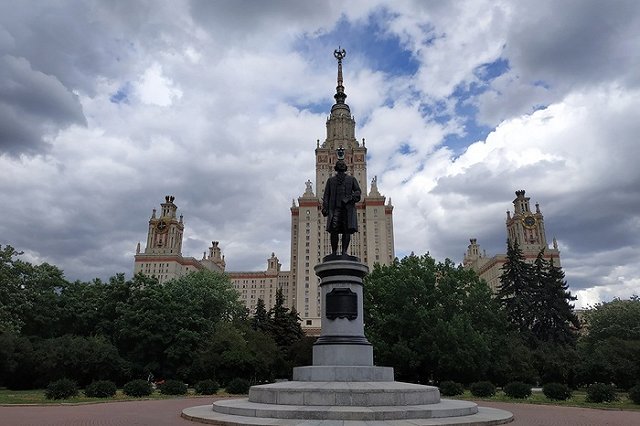 Учительница из Екатеринбурга, готовившая стобалльниц, рассказала секрет успеха