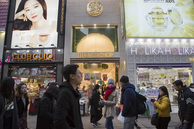 Китаянок заставили избивать друг друга на корпоративе