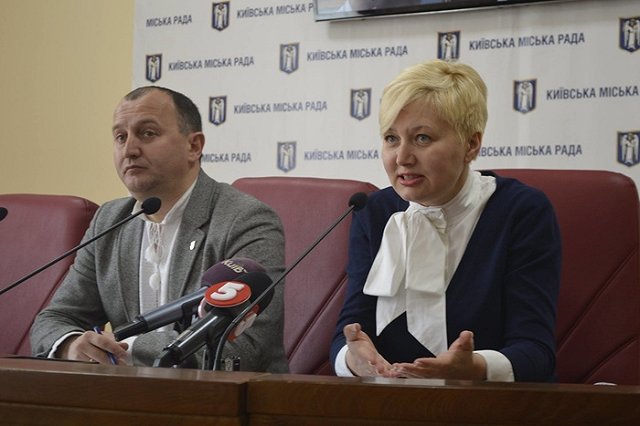 Украинская писательница пришла в СБУ и рассвирепела из-за русского языка