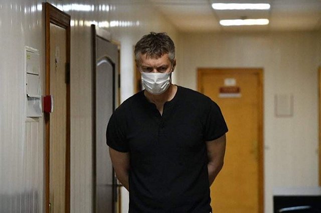 Свердловский областной суд сократил арест Евгения Ройзмана до одних суток