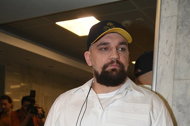 Децл потребовал у Басты четыре миллиона за оскорбления в интернете