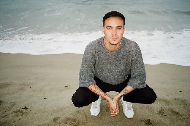 Журналист-гей обвинил Жириновского в домогательствах