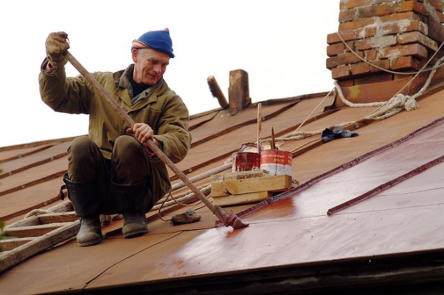 В Фонде капремонта не усмотрели вины подрядчика в обрушении потолка на Уралмаше