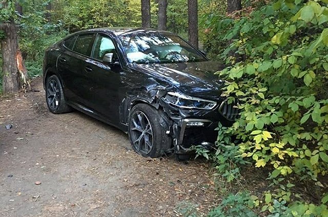 В Екатеринбурге на Шарташе неизвестный потерял BMW