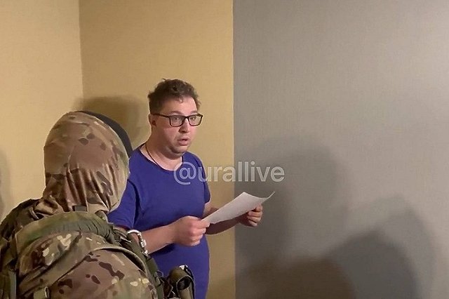 У трех екатеринбургских блогеров-правозащитников прошли обыски