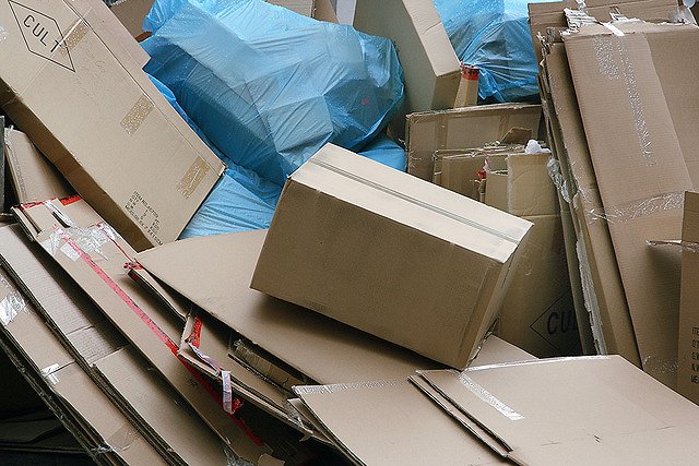 Тайный схрон с недошедшими до адресатов посылками обнаружен в Екатеринбурге