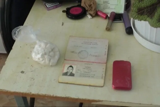 В Челябинске арестовали женщину с крупной партией героина во влагалище