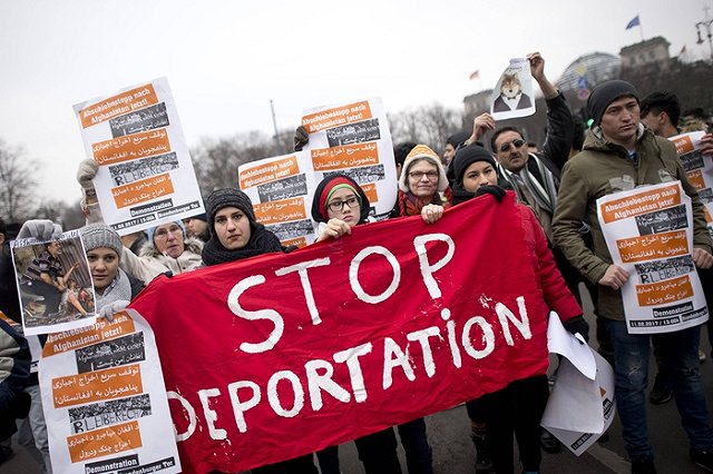 Германия анонсировала массовую депортацию беженцев