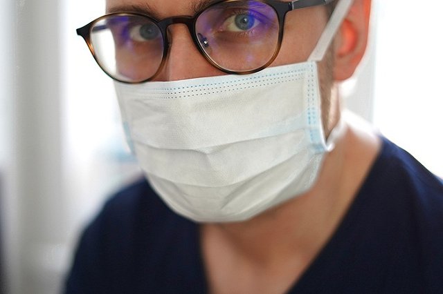 «Тест может дать отрицательный результат»: главный инфекционист Екатеринбурга о ситуации с COVID-19