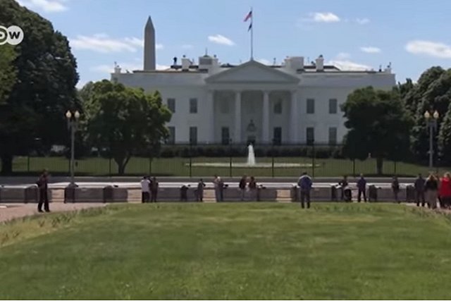 «Есть ощущение отчужденности». После хаотичного ухода США из Афганистана на Украине забеспокоились