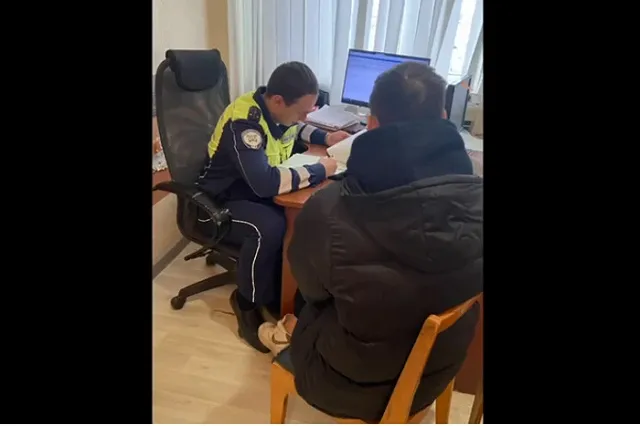 Уральца оштрафовали за украшение автомобиля гирляндами