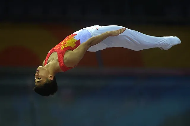 Польский спортсмен упал с батута на Европейских играх