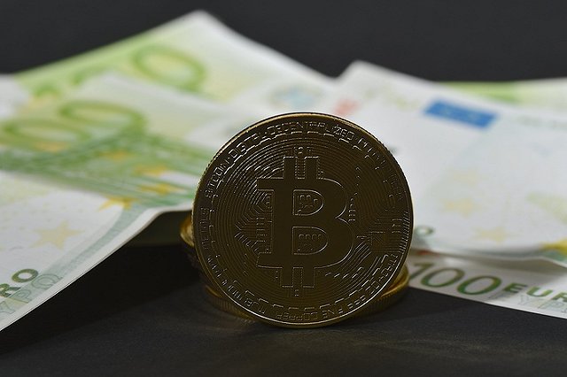 Техдиректор QIWI намайнил на оборудовании компании 500 тысяч биткоинов и сбежал