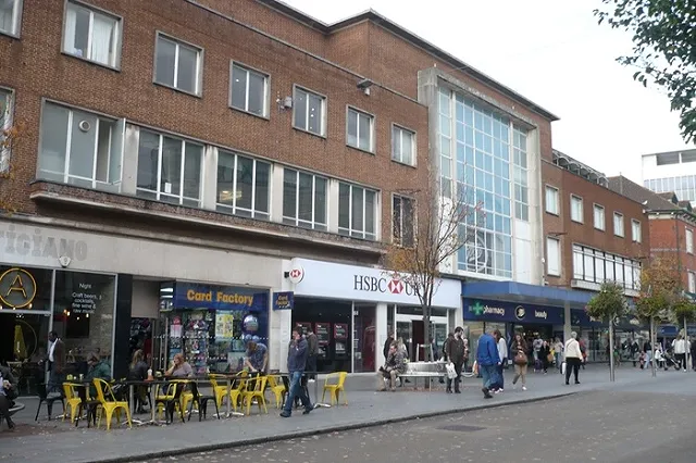 В Великобритании с 19 июля сняли все ограничения по коронавирусу