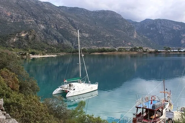 Свердловская семья отсудила у турагента огромную сумму за своё же опоздание на рейс