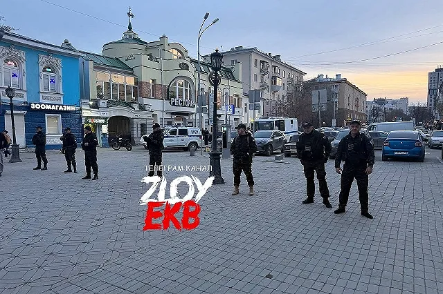 На Вайнера дружинники «Русской общины» и полицейские устроили рейд