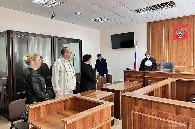 Суд присяжных в третий раз оправдал екатеринбурженку, заказавшую «киллеру» отца своего ребенка
