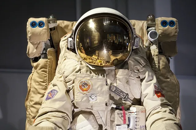 Рогозин допустил создание Россией альтернативной лунной станции