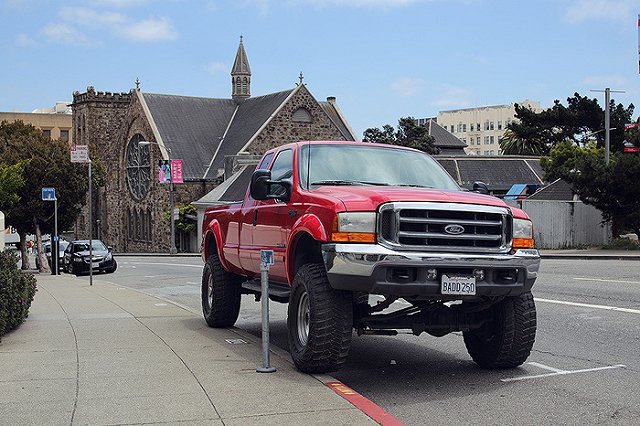 В правительстве подтвердили закрытие заводов Ford в России
