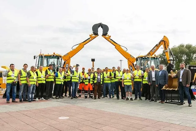 Екатеринбург отметил День строителя