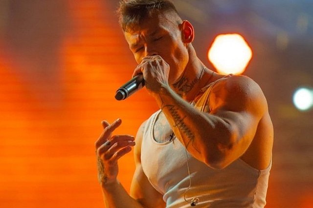 «На несколько дней мы бомжи»: екатеринбургский рэпер Niletto покидает столицу Урала