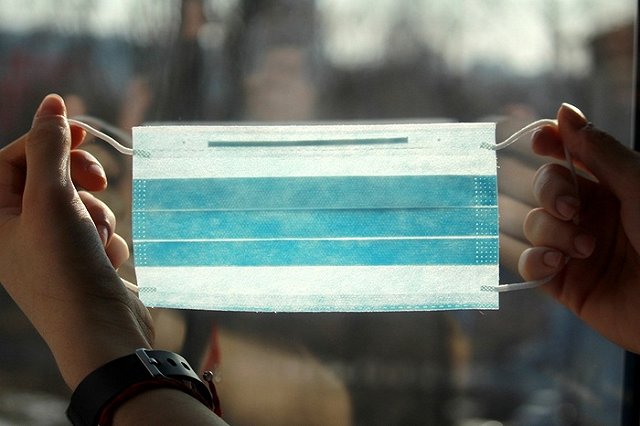 Екатеринбуржца, пожаловавшегося в полицию на неубранный снег, оштрафуют за отсутствие маски