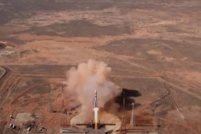 На Свердловскую область рухнули обломки ракеты из космоса