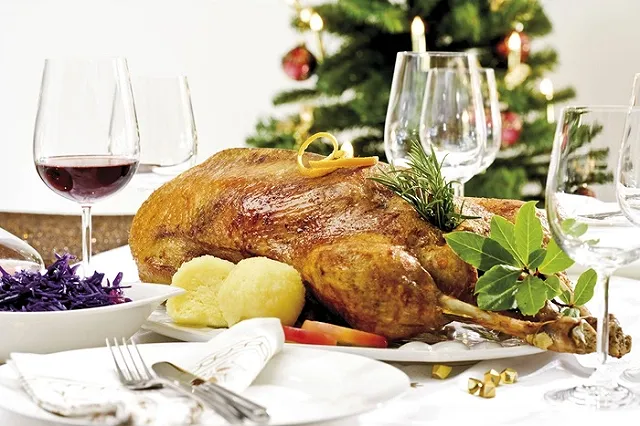 Пять важных принципов, которые помогут не наесть бока во время праздников