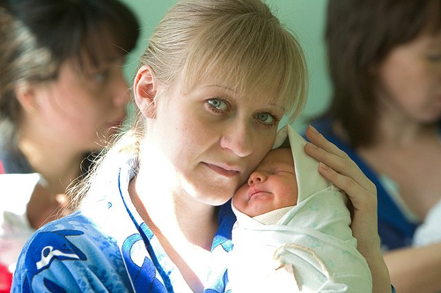 В автобусе Верхотурье-Екатеринбург умер младенец