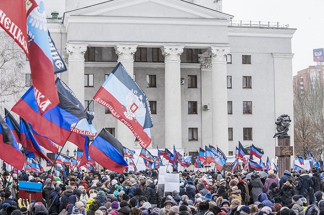 Один украинский политолог назвал другого лысым чмо в эфире «России 1»