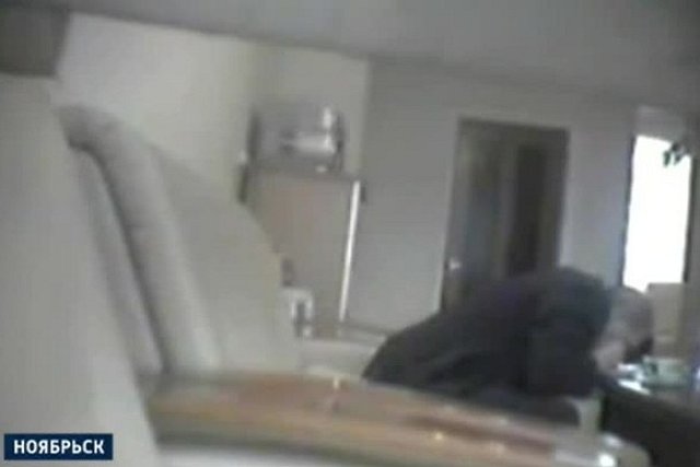 Глава больницы тюменского УФСИН брал взятки от наркодилера чиновника с Ямала