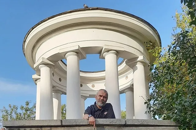 В Екатеринбурге скончался известный хоккейный тренер