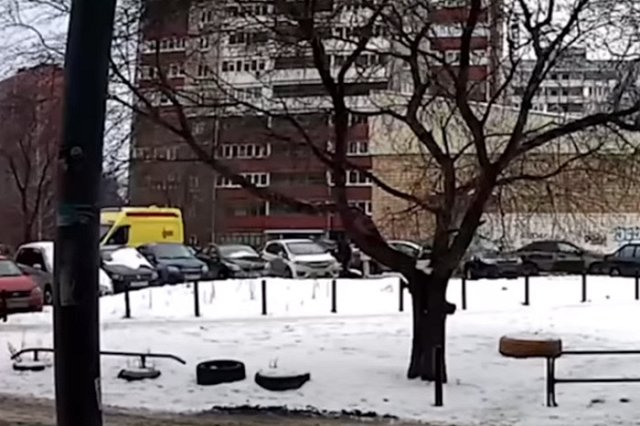 Появилось видео трагического наезда автомобиля полицейского в Екатеринбурге на женщину