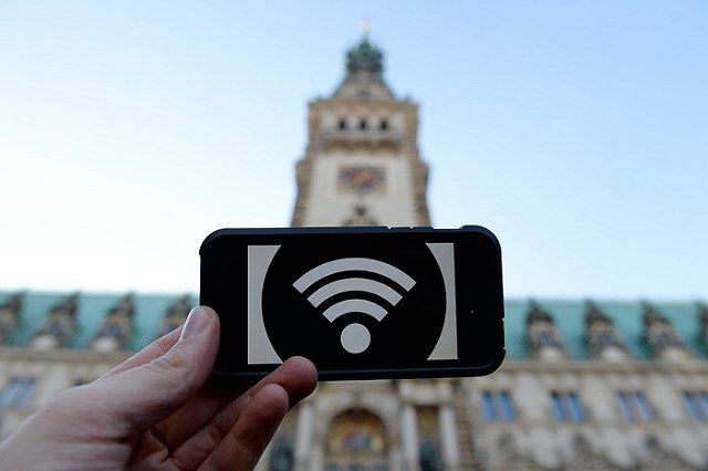 У верующих россиян появится религиозный Wi-Fi