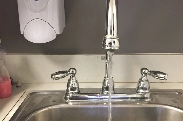 Минздрав опроверг поддержку понижения температуры горячей воды