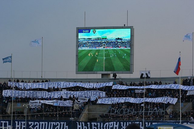 Тренер «Анжи» дал странное интервью