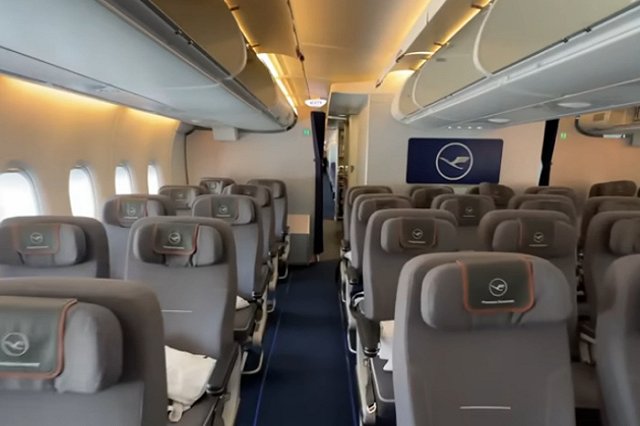 Немецкая авиакомпания отказала россиянке в перелете из-за гражданства