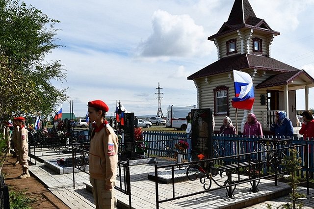 Отец участника СВО на выплаты за смерть сына построил часовню