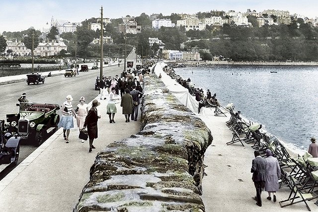 Пара британских туристов за полвека отдохнула на одном курорте 170 раз