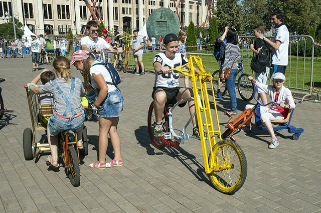 Свердловская полиция проводит акцию «Внимание, дети!»