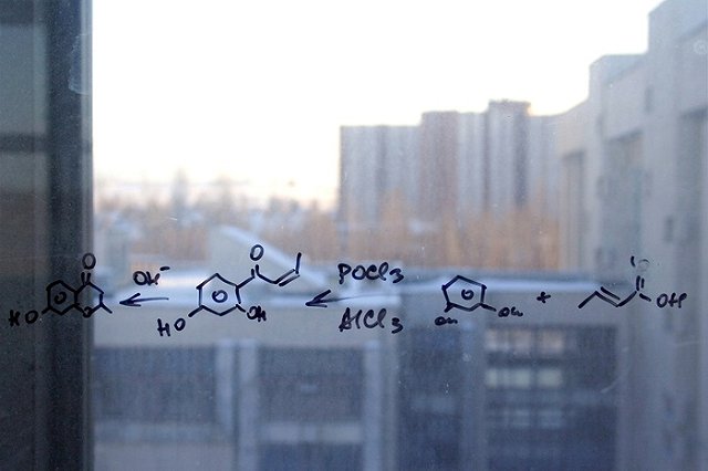 На химическом предприятии Нижнего Тагила от неизвестной жидкости погиб рабочий