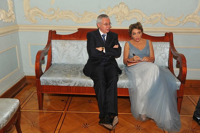 Максим Фадеев призывает выслать Божену Рынску «на остров к обезьянам»