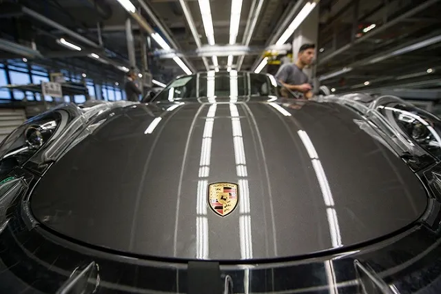 Предъявлено обвинение гонщику на Porsche Cayenne, насмерть сбившему пешехода