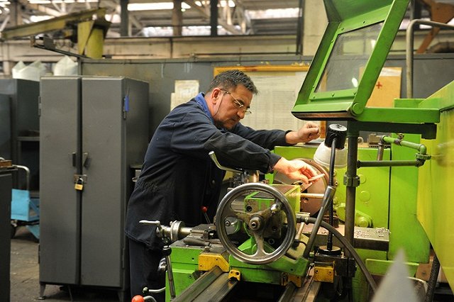 Эксперты обнаружили почти 30-процентный рост зарплат рабочих