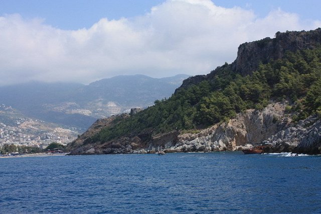 Российский турист скончался в отеле на турецком курорте