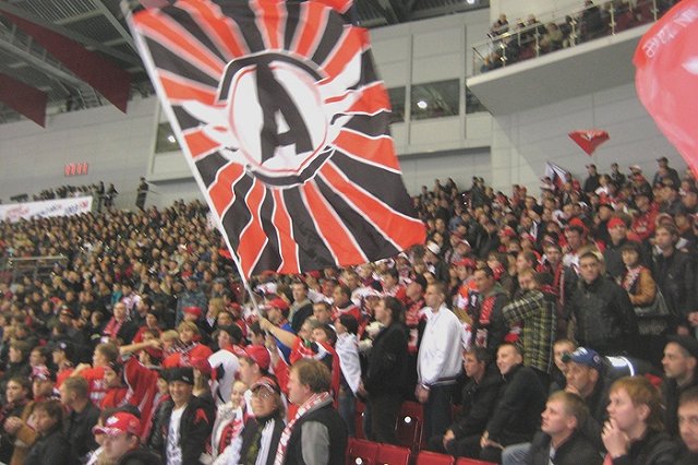 Седьмая подряд победа: «Автомобилист» одолел «Сибирь» из Новосибирска